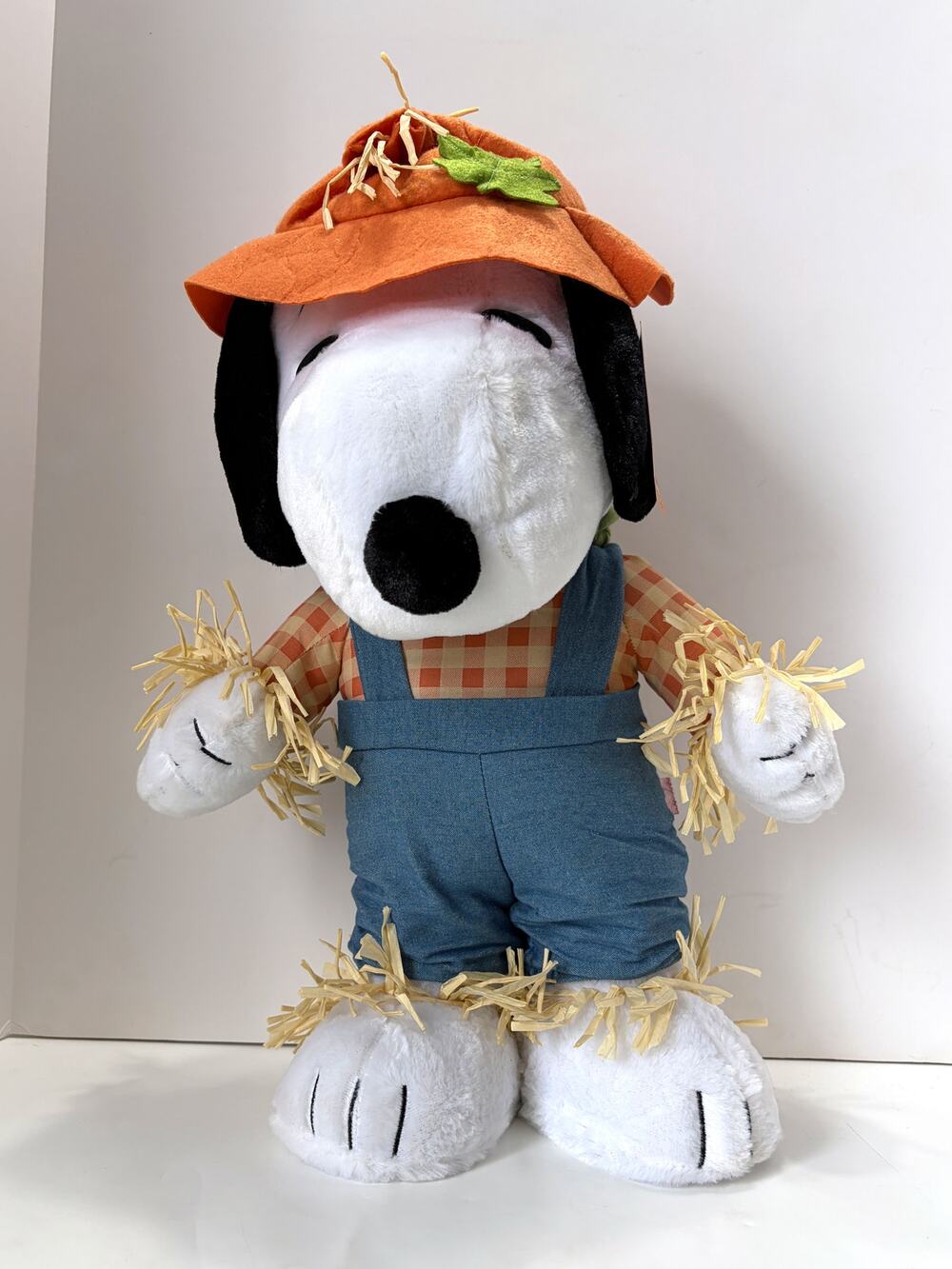 Peanuts Snoopy Scarecrow Fall Thanksgiving Harvest Decor Plush 22” 2017 Tag